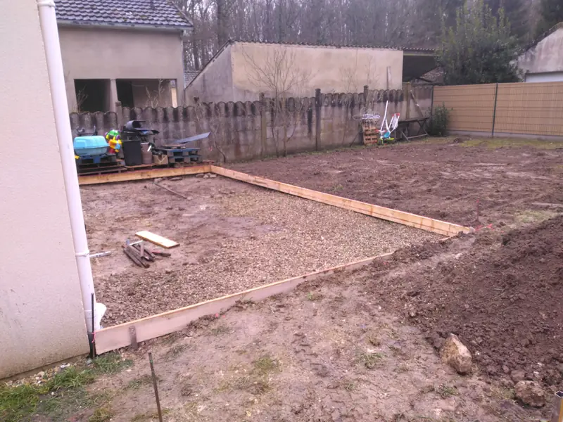 Terrasse décaissée et coffrée en bois