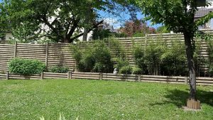 Clôture en demi rondin 2 - Réalisation VB Jardin