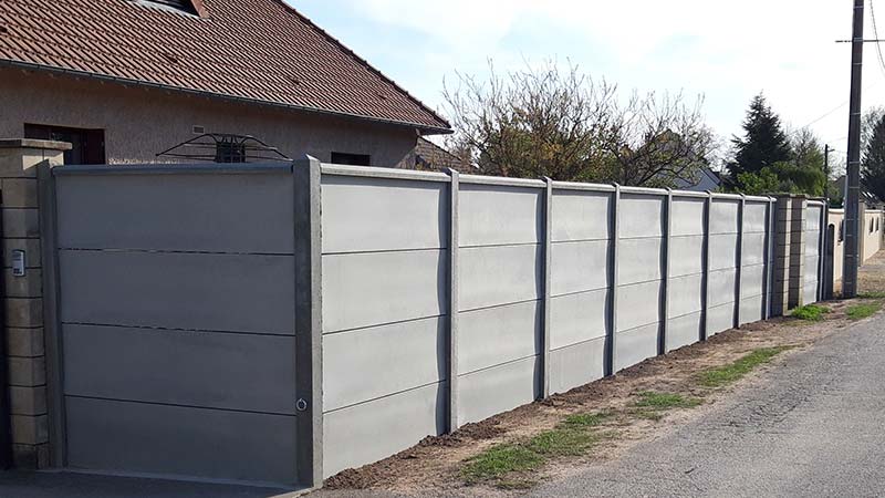 Création d'une clôture en béton (après)