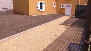 terrassement, nivellement, graviers stabilisé, bordure béton